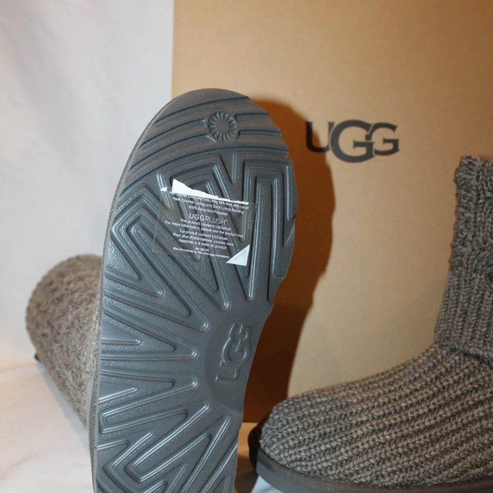 NIB UGG YOUTH GRAY KNIT SWEATER TALL WINTER FASHION BOOTS SZ 3 4‎
